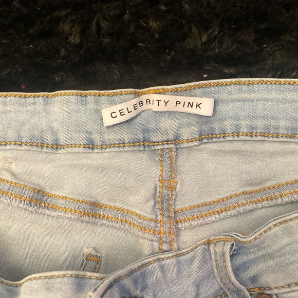 Shorts - Picture 2 of 4